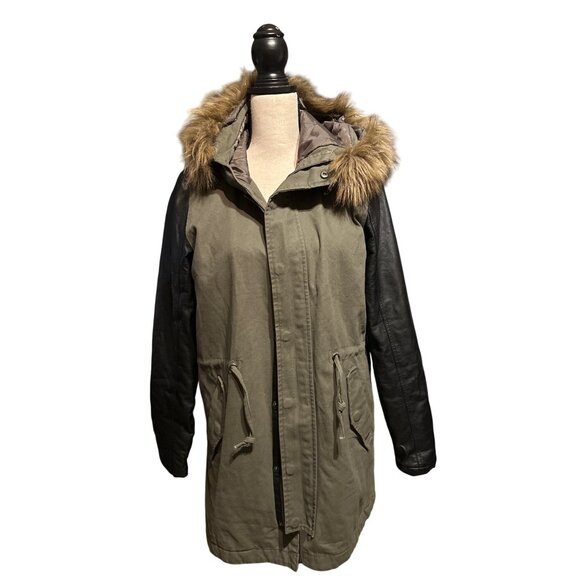 Tobi Winter Coat Green Fur Hood Parka Faux Leather Sleeves Quilted Lining Large - Picture 1 of 8